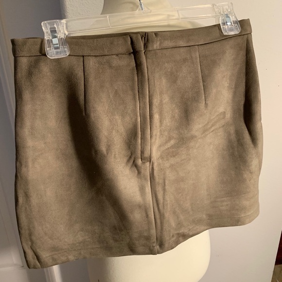 Anthropologie Suede Mini Skirt M - Picture 2 of 3